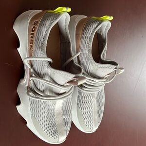 Sorel size 7.5 Kinetic shoes-worn twice